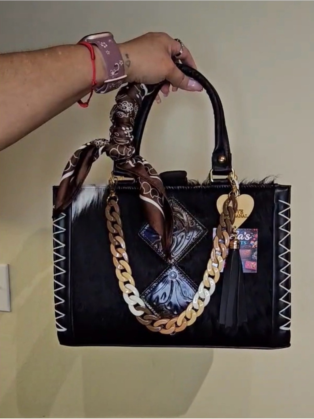 Cowhide purse with cosmetic pouch